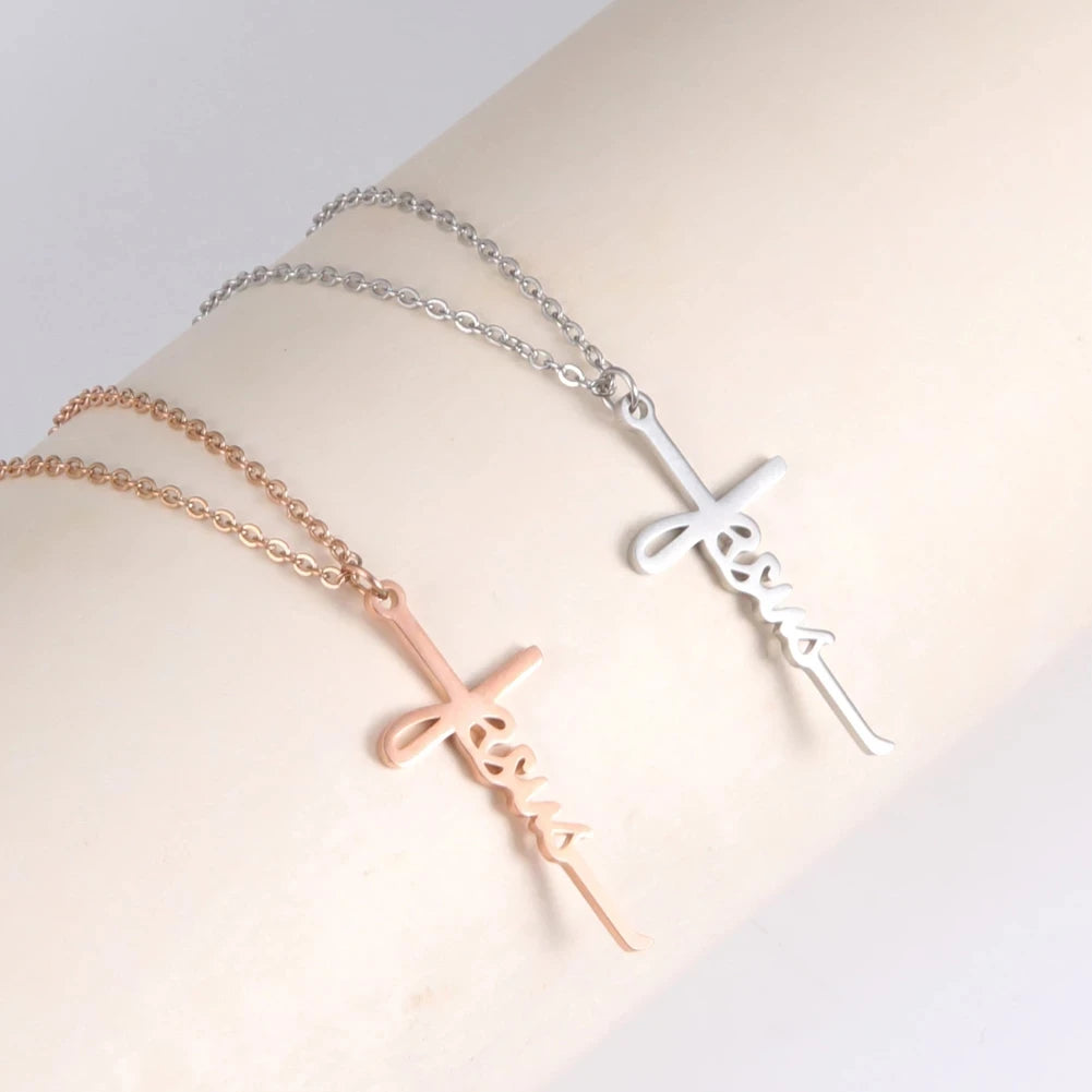 Cazador Jesus Cross Hollow Pendant Necklace