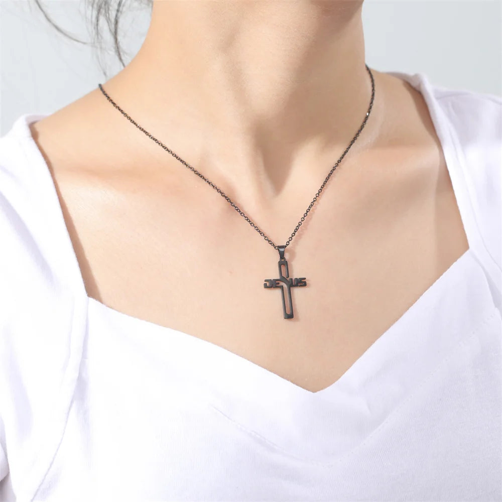 Cazador Jesus Cross Hollow Pendant Necklace
